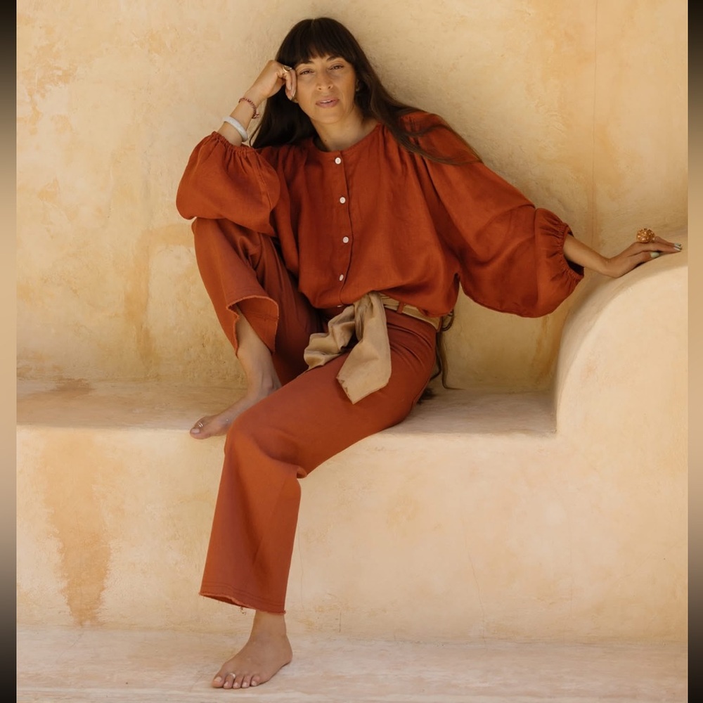 Myrah Penaloza 💯 Linen Handmade Balloon Sleeve Button Down Blouse